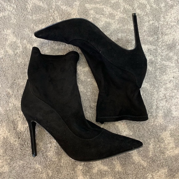 Badgley Mischka Shoes - Sock booties Sz 8 1/2